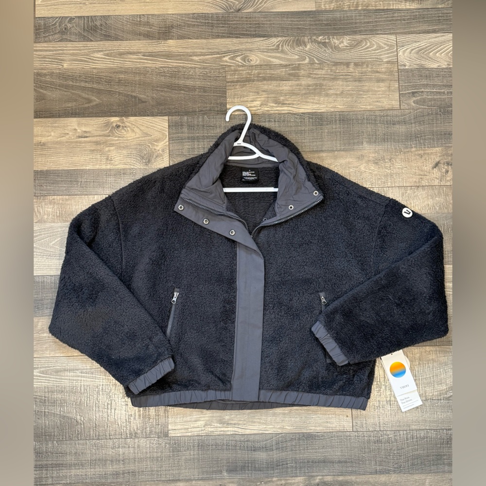 NWT Vuori Cozy Sherpa Full Zip Jacket